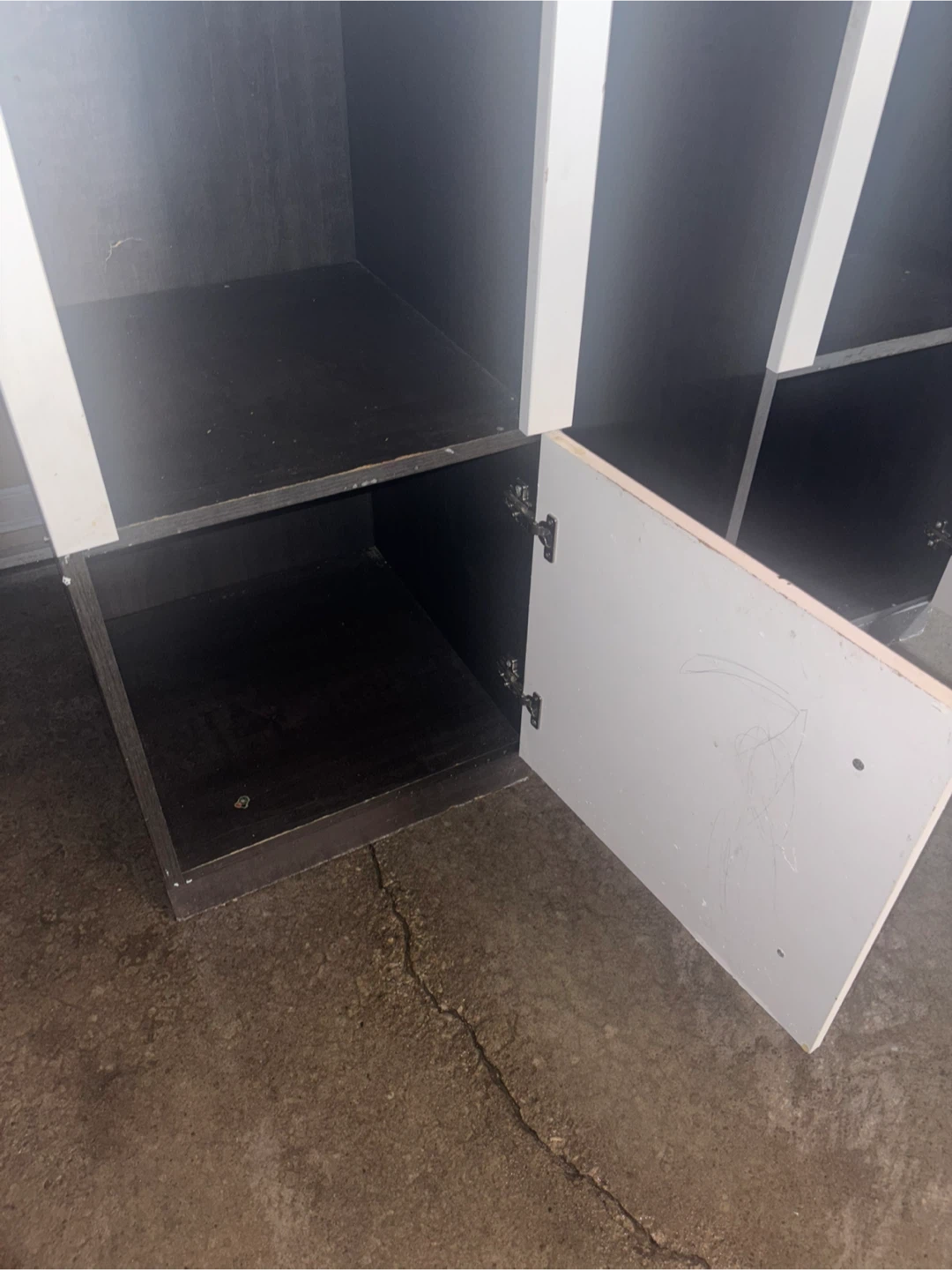 Two tall display cabinets with doors - photo 4