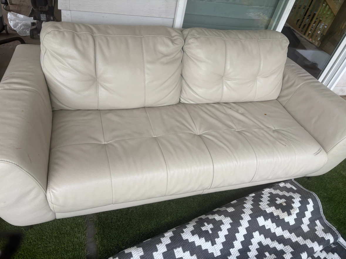 Cream/White Leather 3-Seat Sofa – Good Solid Condition