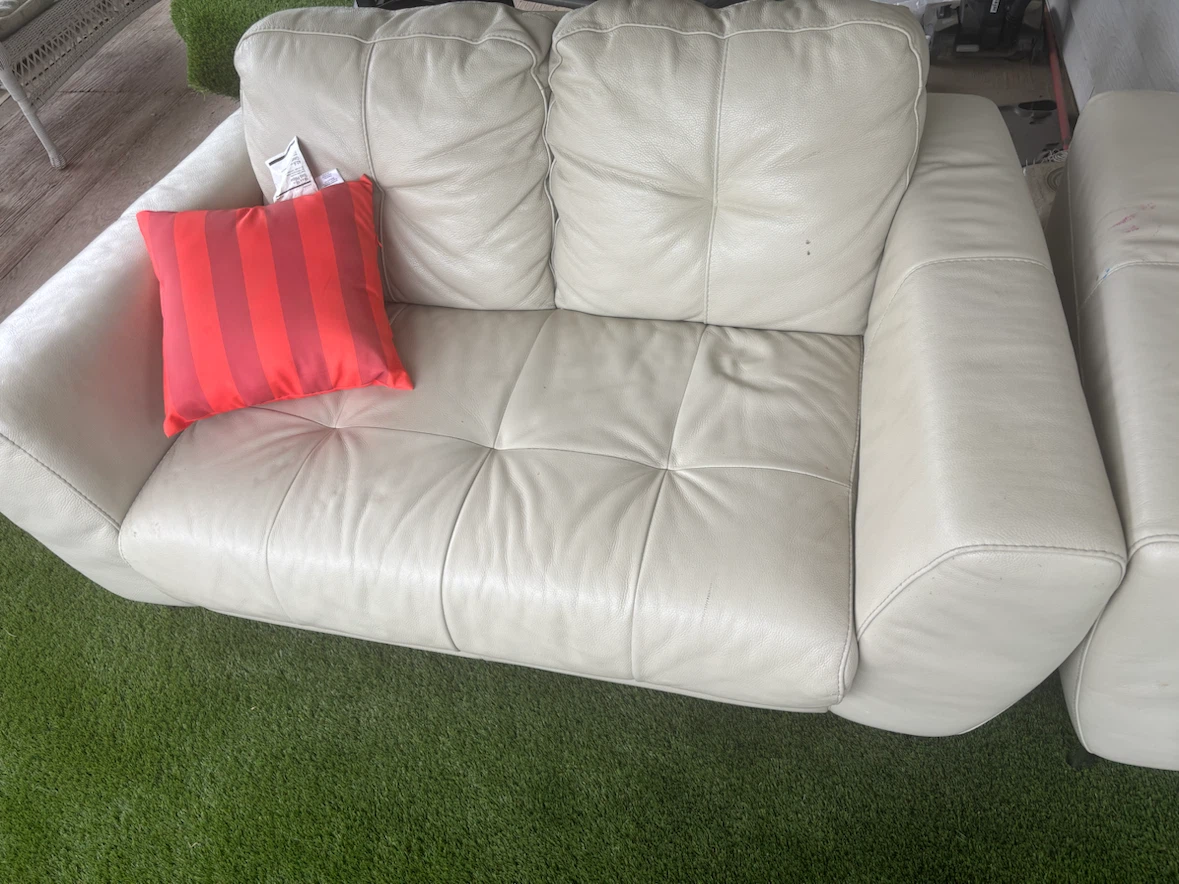 Cream/White Leather 3-Seat Sofa – Good Solid Condition - photo 5