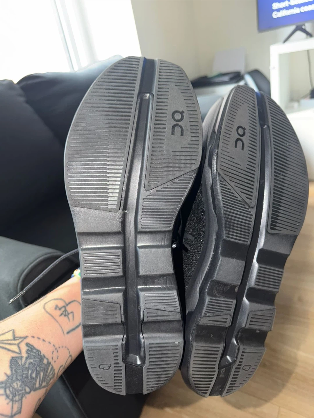 On Cloud Running Shoes - photo 5