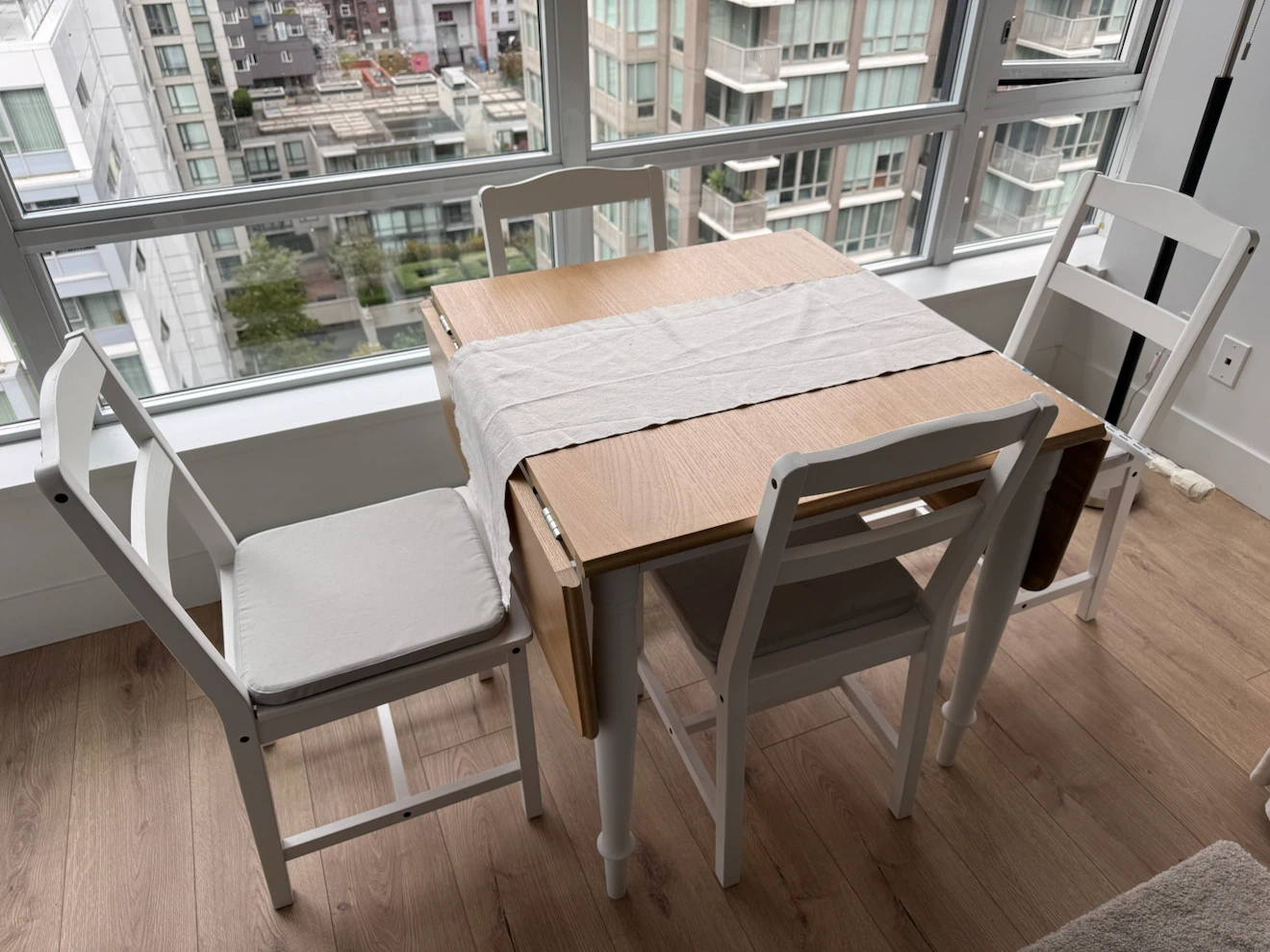 Drop Leaf Dining Table and 4 Chairs Set - photo 3