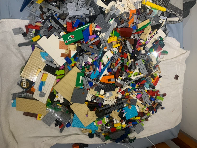 TONS OF LEGO 25 LBS - photo 3