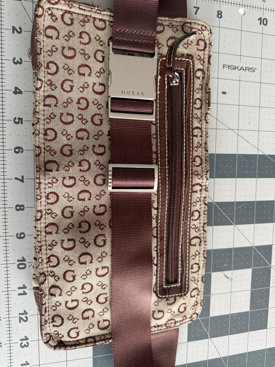 Guess Monogram Belt Bag - photo 2