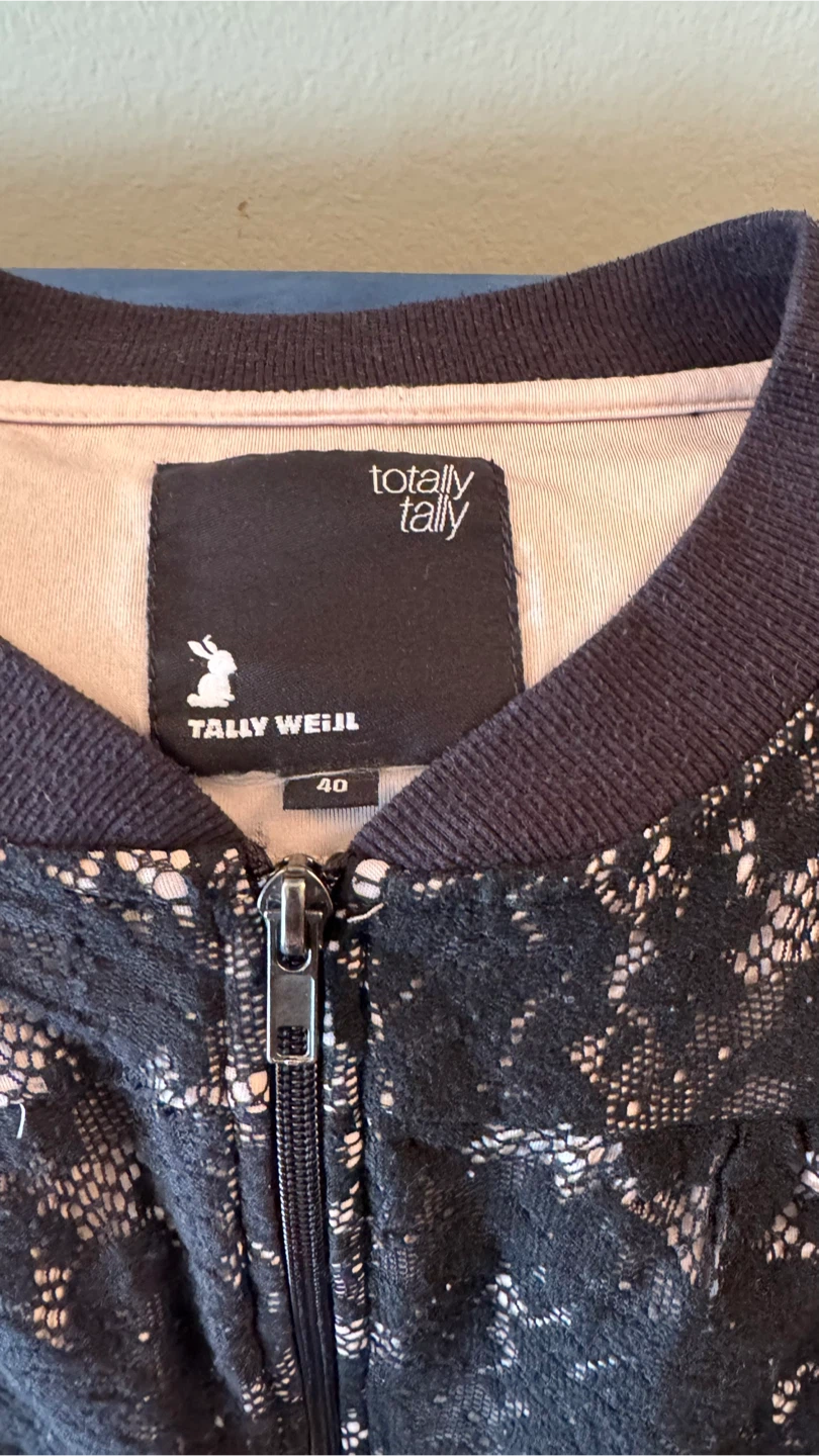 Black Lace Bomber Jacket Size 40 - photo 2