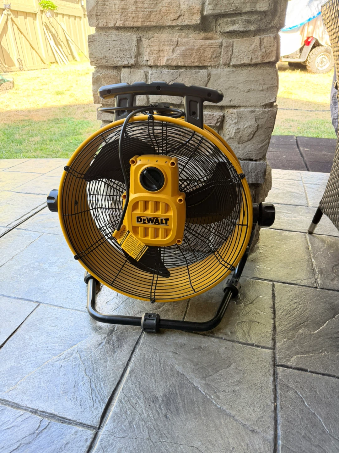 DeWalt High Velocity Fan Model DXF1840) - photo 3