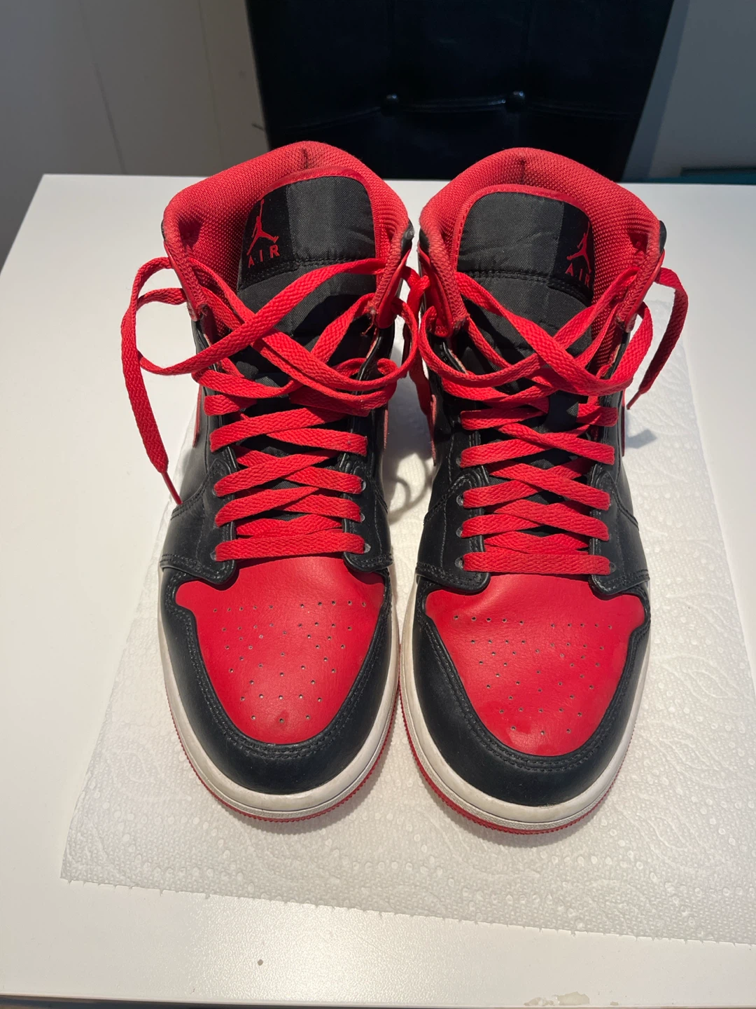 Air Jordan 1 Mid SE Sneakers