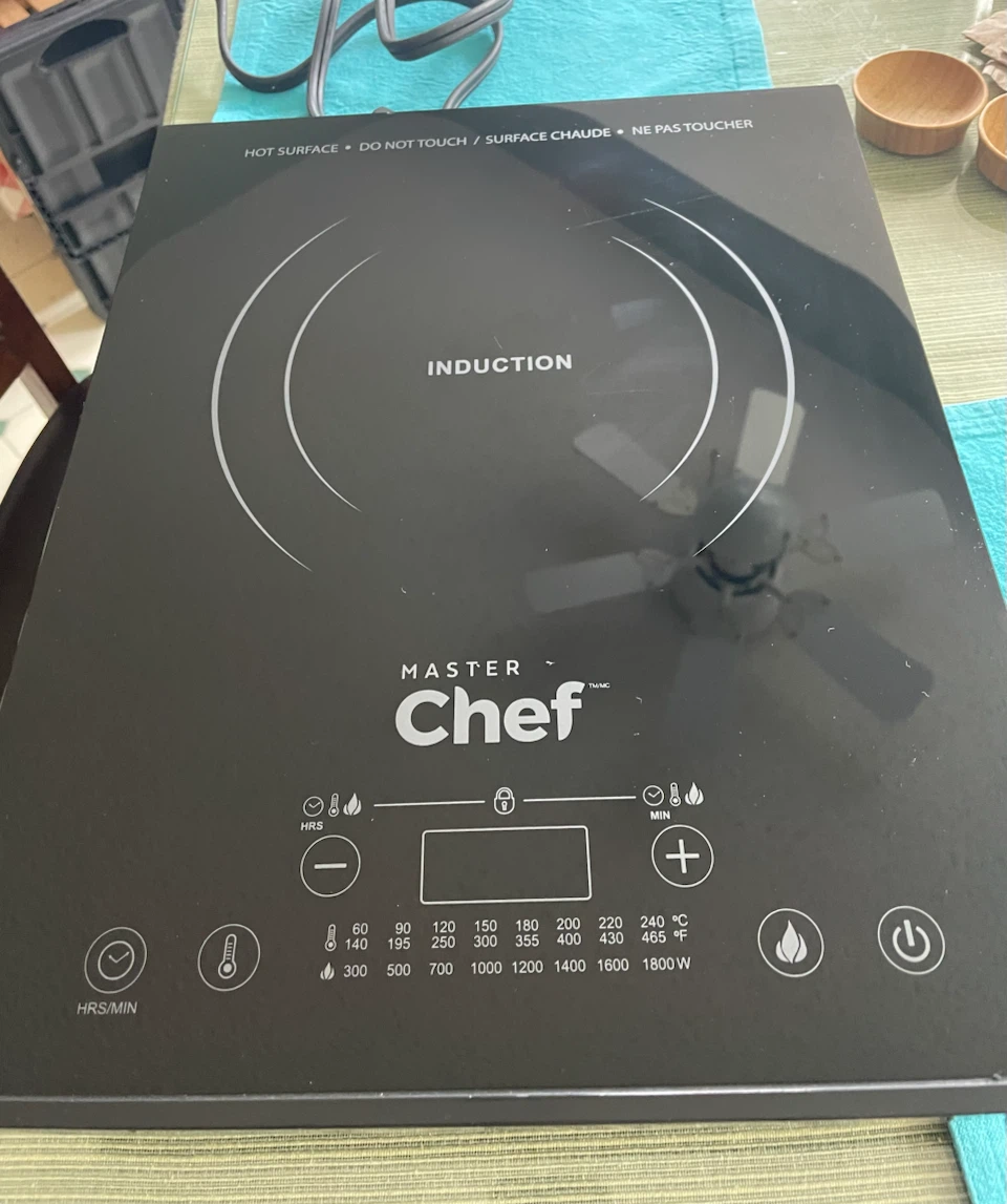 Master Chef Induction Cooktop, 1800 Watts