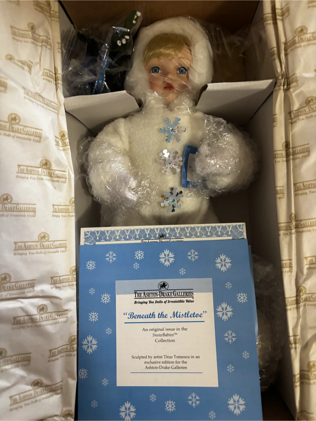 Ashton-Drake and Knowles mint condition porcelain dolls - photo 5
