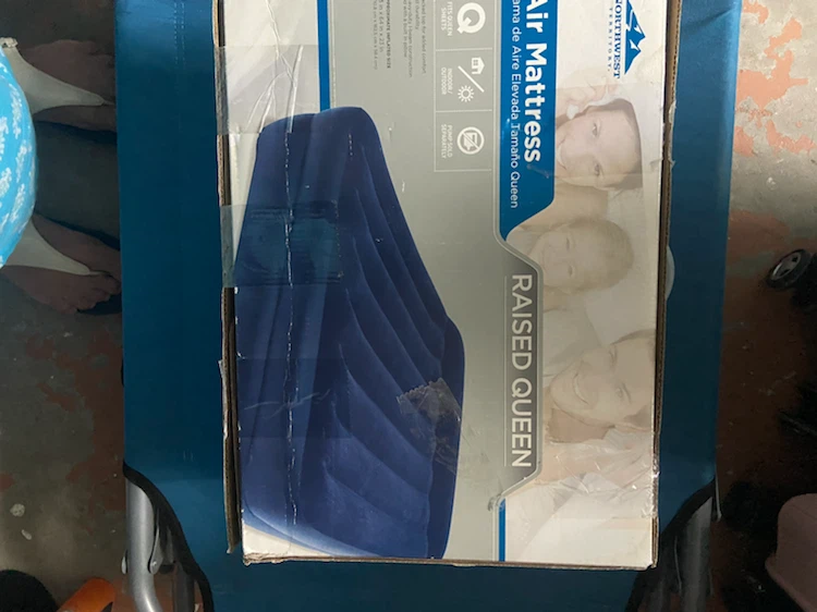 Northwest Territory Raised Queen Air Mattress - photo 2