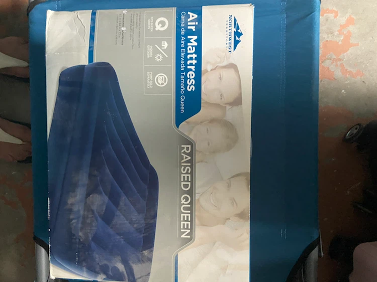 Northwest Territory Raised Queen Air Mattress - photo 3
