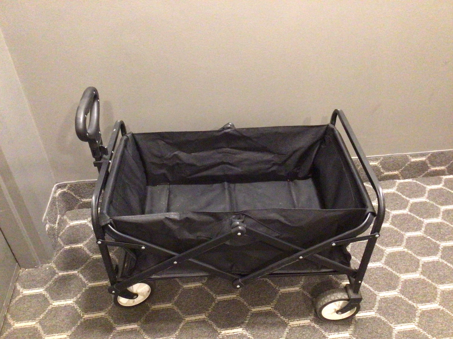Black Folding Wagon