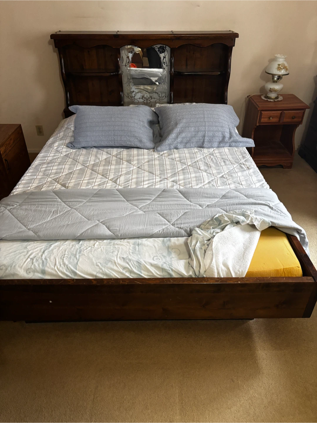Bedroom set - estate sale - photo 2