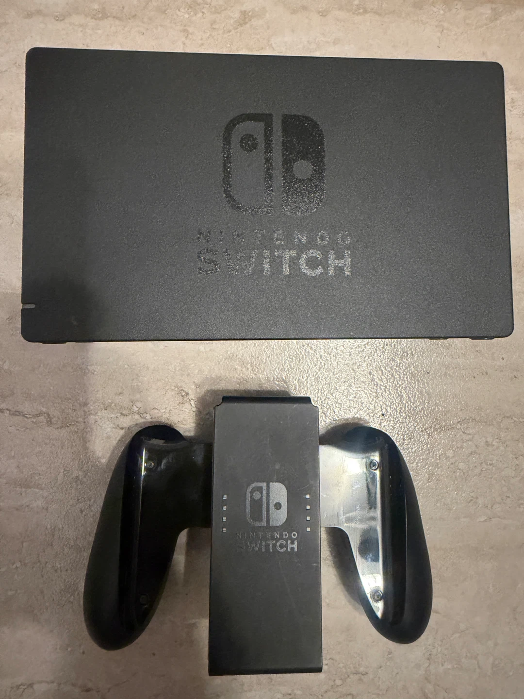 Nintendo Switch Dock and Joy-Con Grip - photo 2