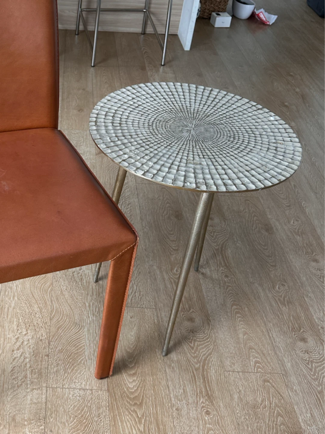 Round Accent Table with Decorative Top