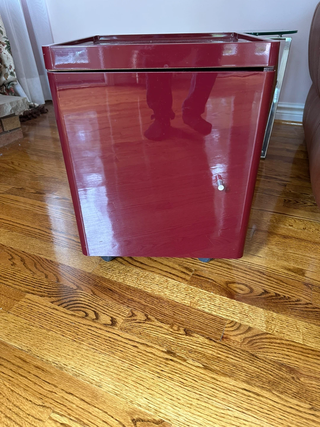 Red Rolling Cabinet - photo 2