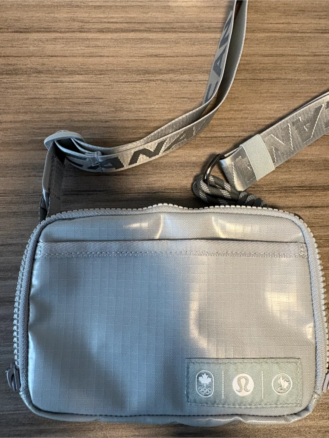 Lululemon Everywhere Belt Bag - Silver - photo 2