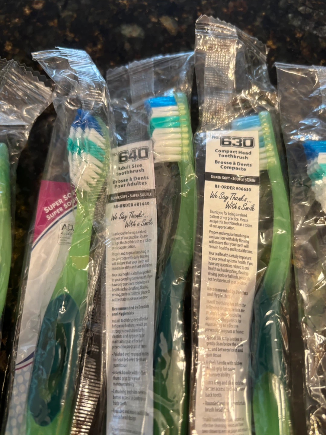 Maxill 640 and 630 Compact Head Toothbrushes - Bulk Pack - photo 2