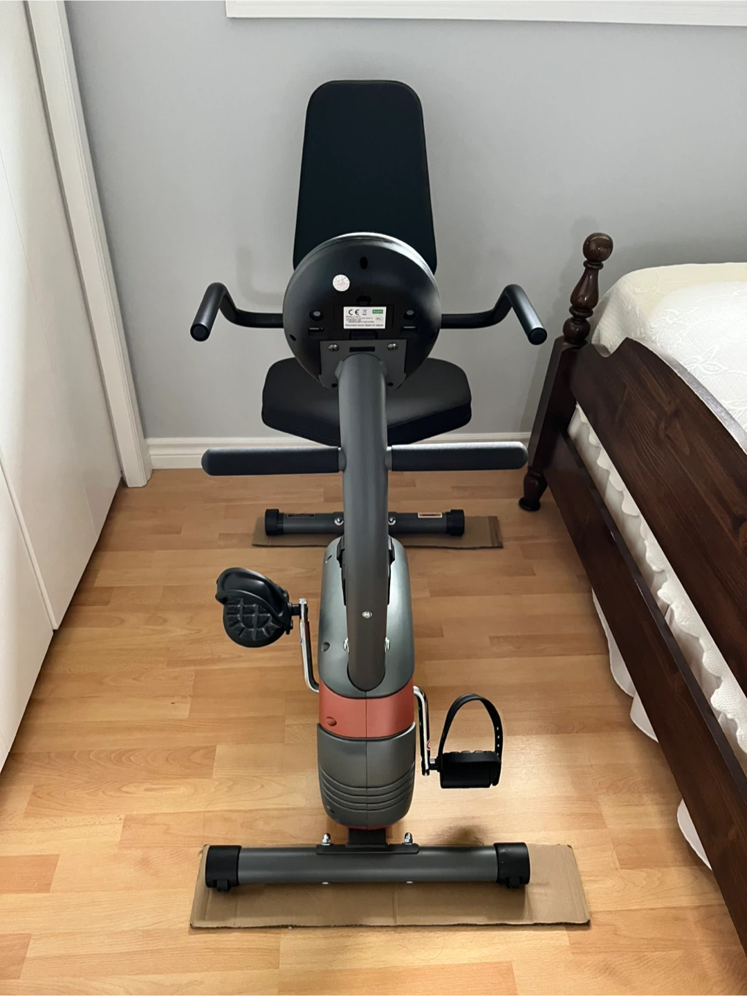 Like New- stationary recumbent bike