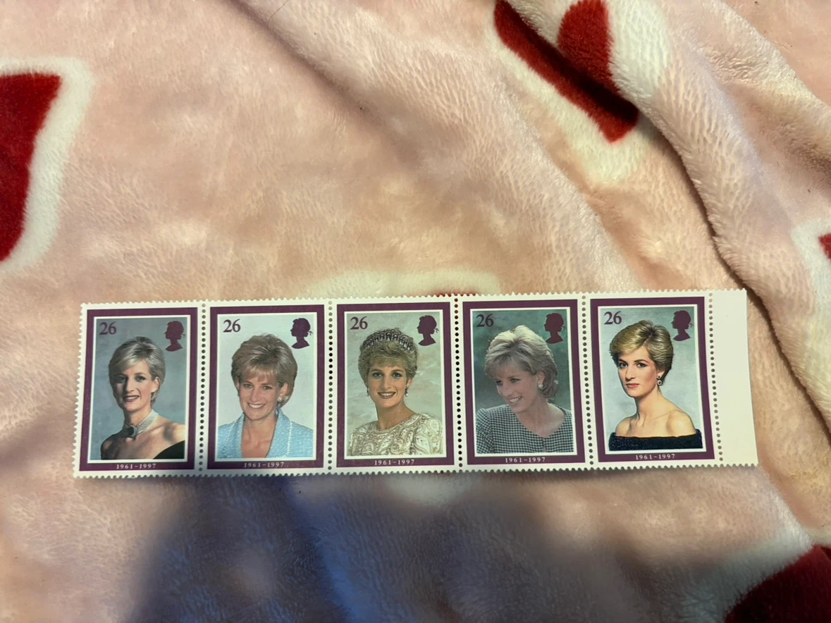 Royal Family Stamp Collection - Elizabeth II & Princess Diana