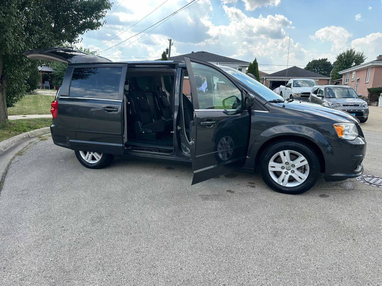 2012 Dodge Grand Caravan 63,000 miles well keep