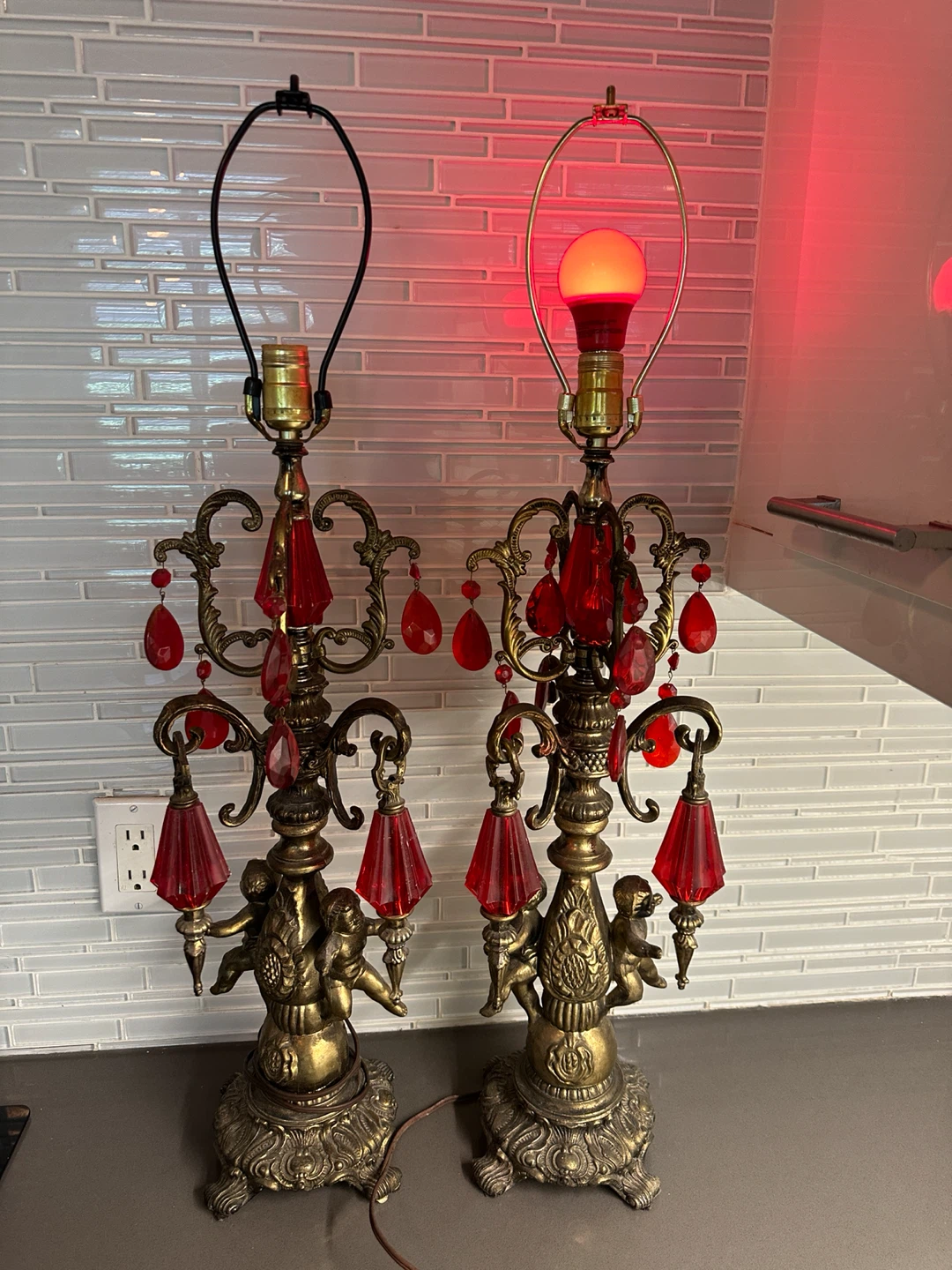 2 ANTIQUE HOLLYWOOD REGENCY BRASS TABLE LAMPS VINTAGE LIGHT