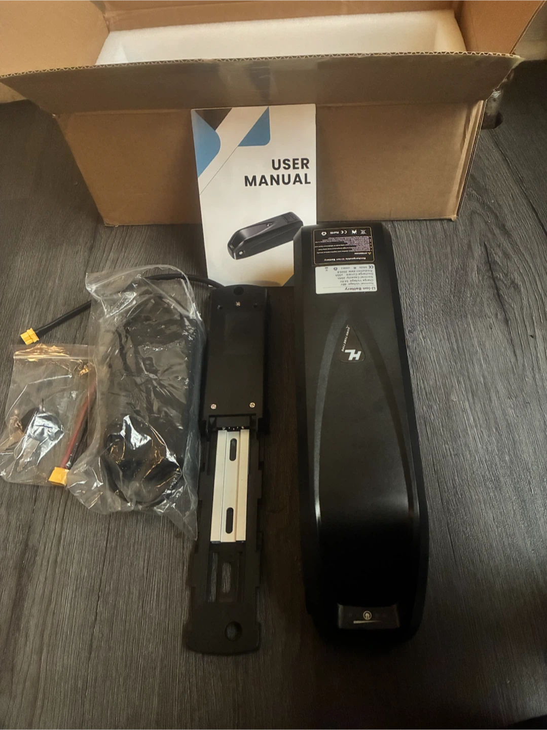 HL E-bike Battery Pack with Mount & User Manual