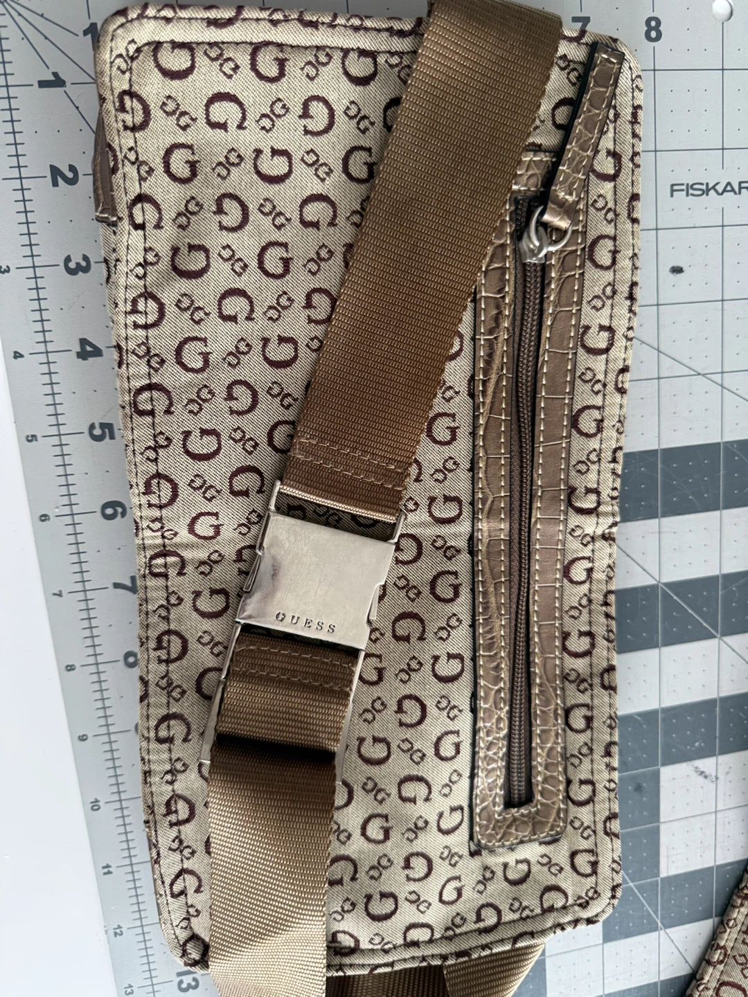 Guess Fanny Pack Belt Bag - photo 2