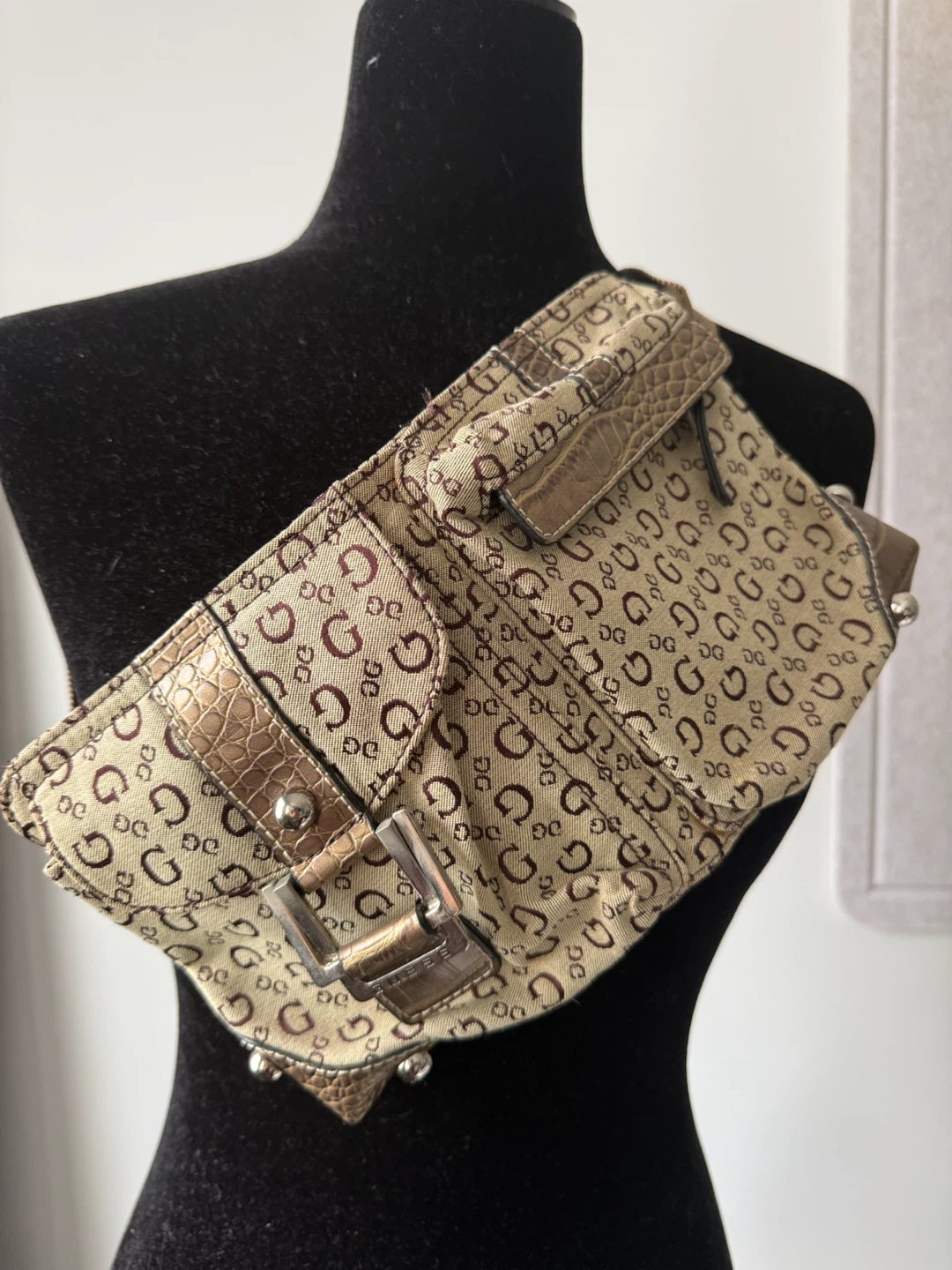 Guess Fanny Pack Belt Bag - photo 3