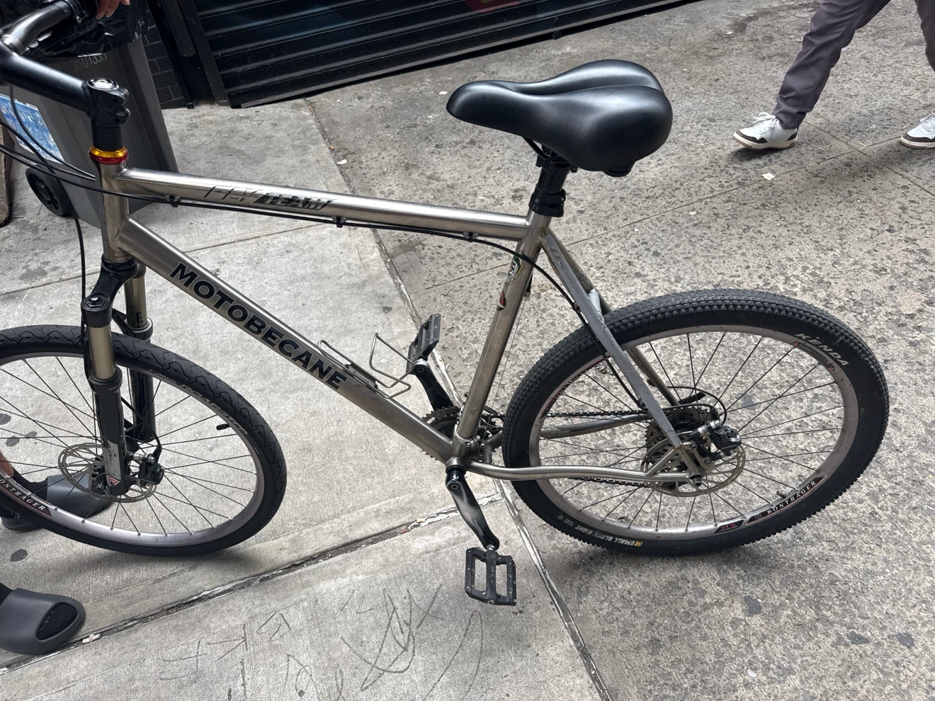 Motobecane Mountain Bike - photo 4