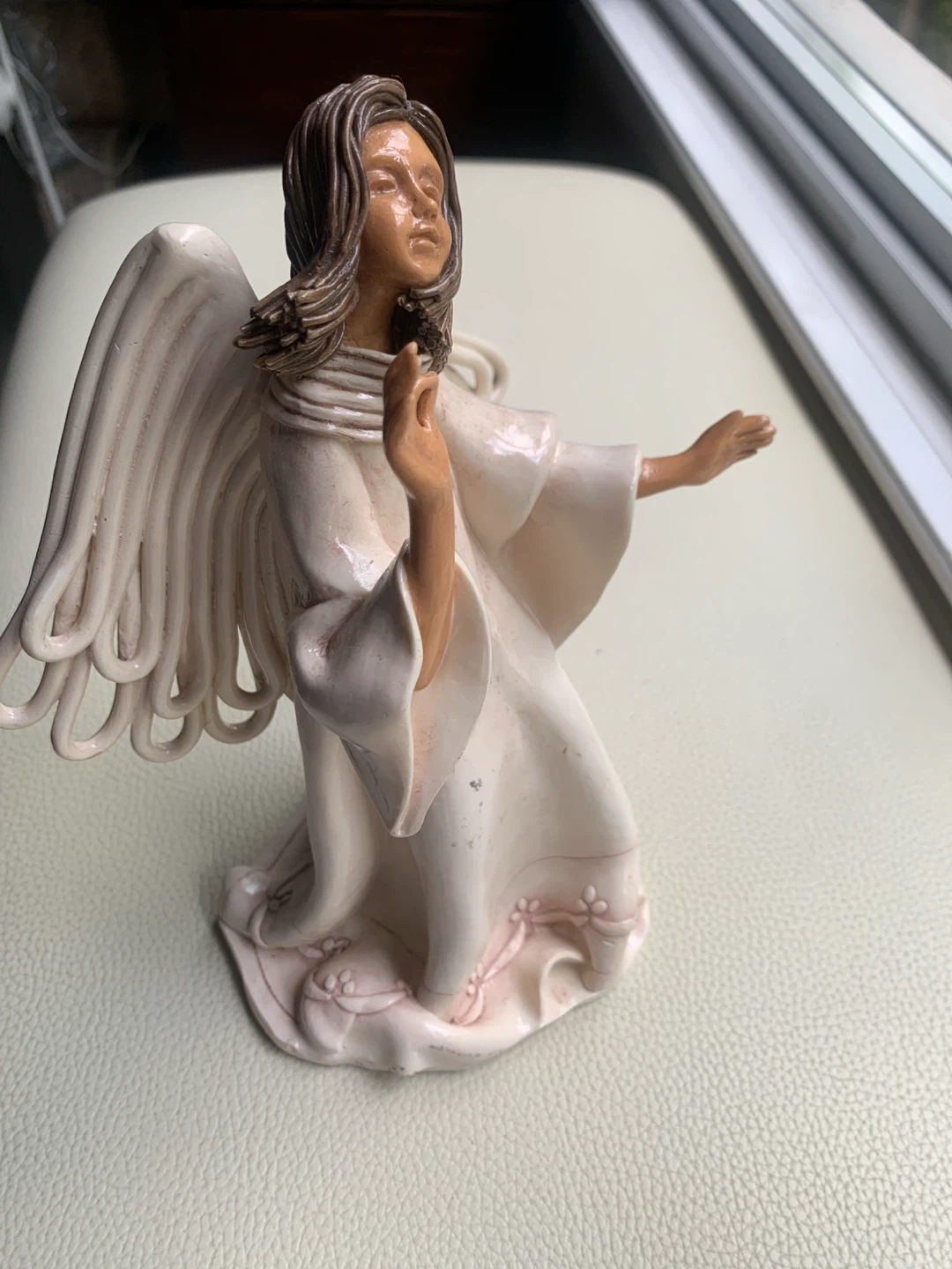 Angel Figurine - photo 2