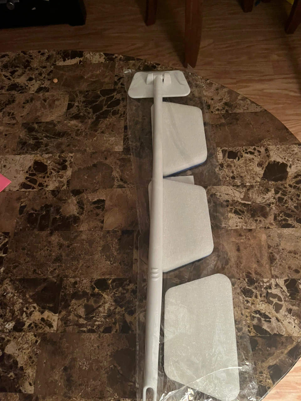 White Floor Mop with 3 Replacement Heads