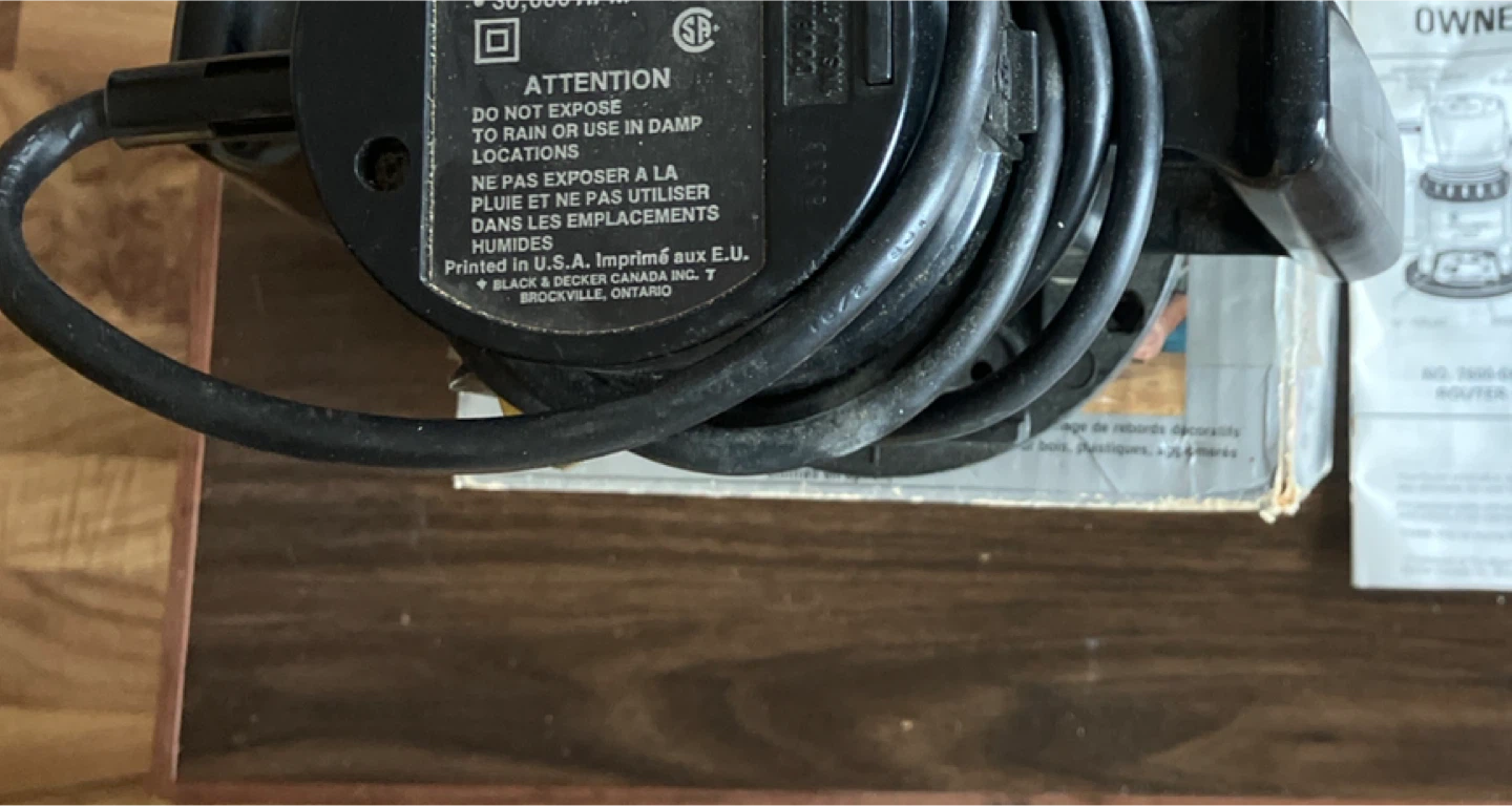 Black & Decker Router - photo 2