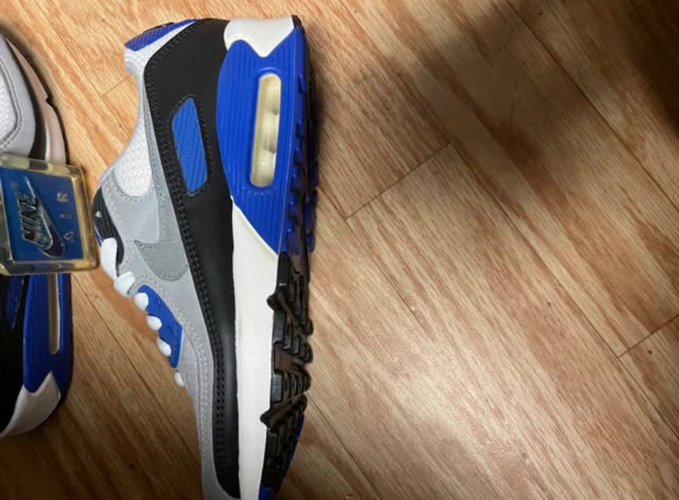 Nike Air Max 90 Woman's Size 7 - photo 3