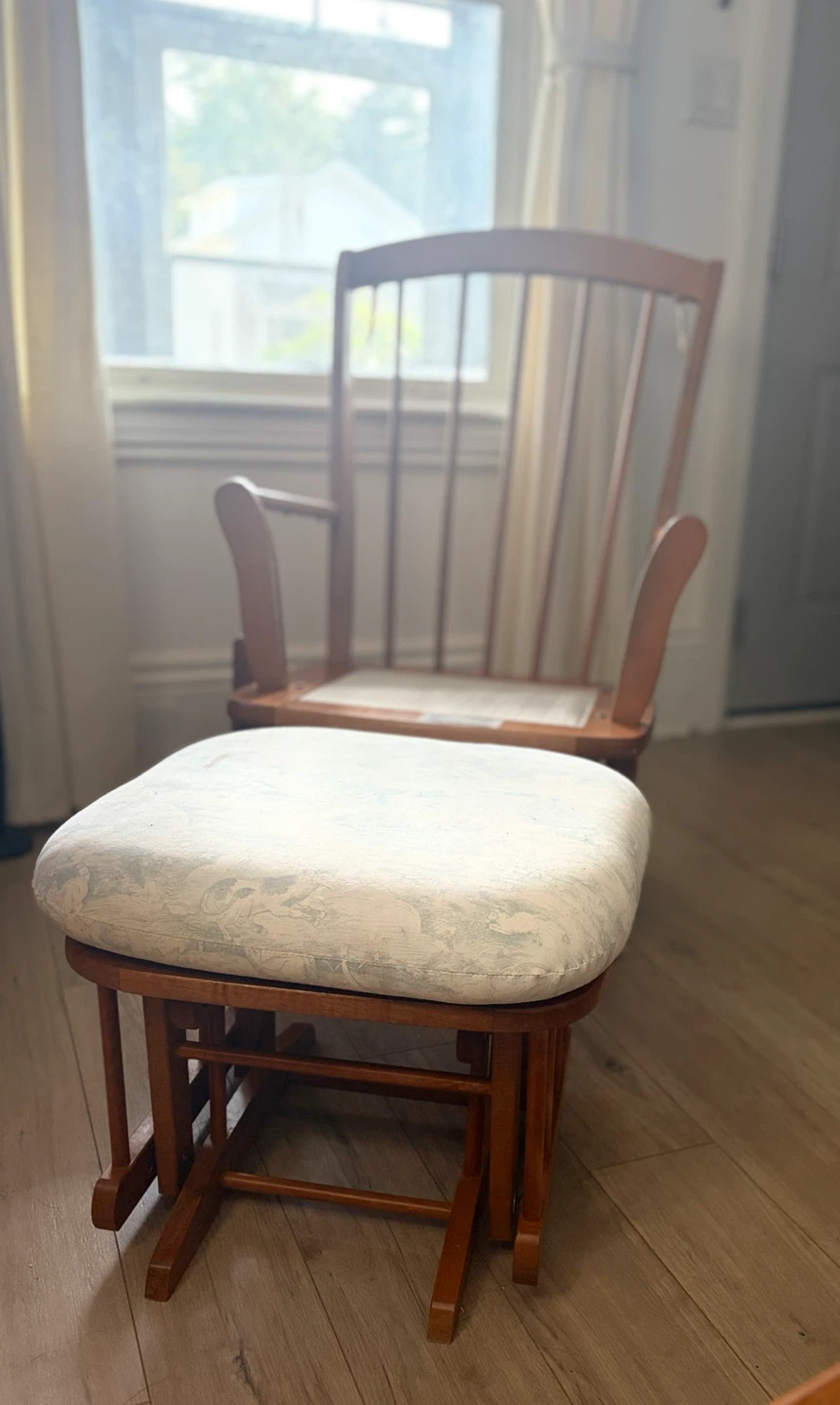 Dutailier Rocking Chair and Ottoman Set - photo 3