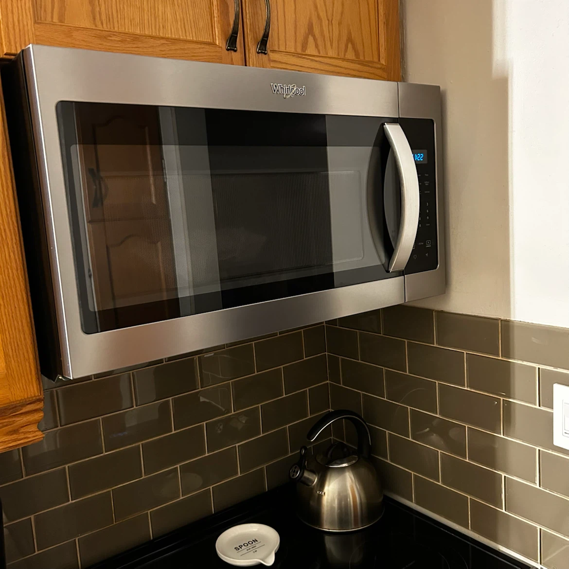Whirlpool Over-the-Range Microwave - photo 2