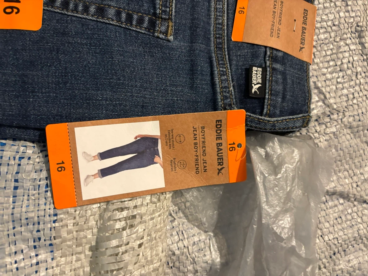 Eddie Bauer Boyfriend Jeans - Size 16 - photo 2