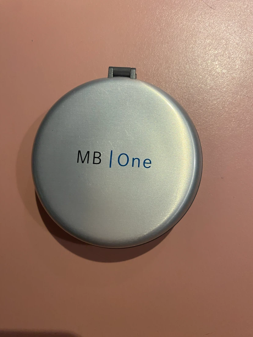 MB | One World Travel Clock
