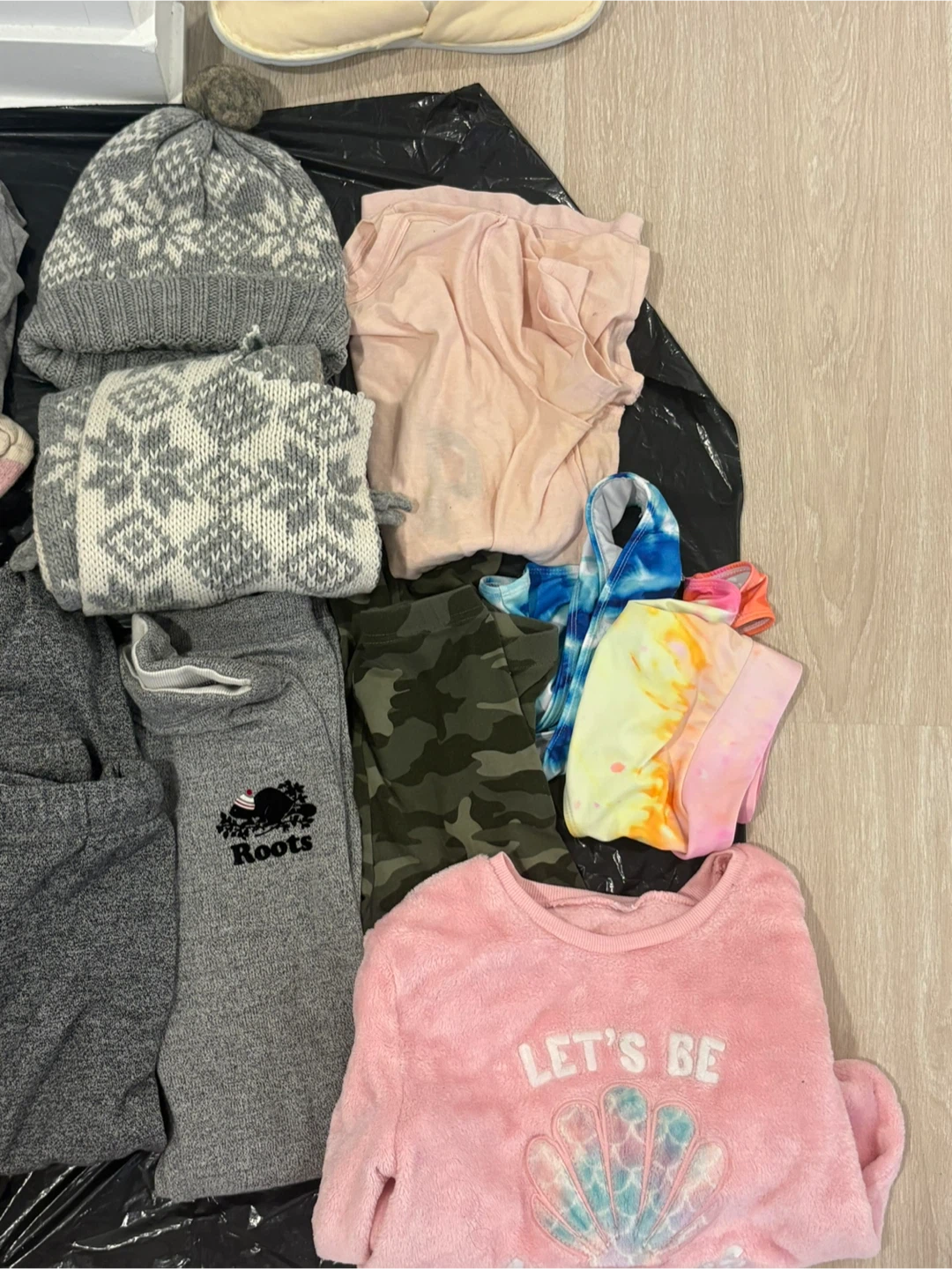 Roots and Mixed Brand Girls Clothing Bundle - photo 4