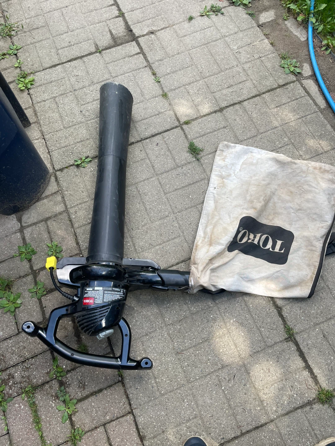 Toro electric leaf vacuum (Not blower) - photo 2
