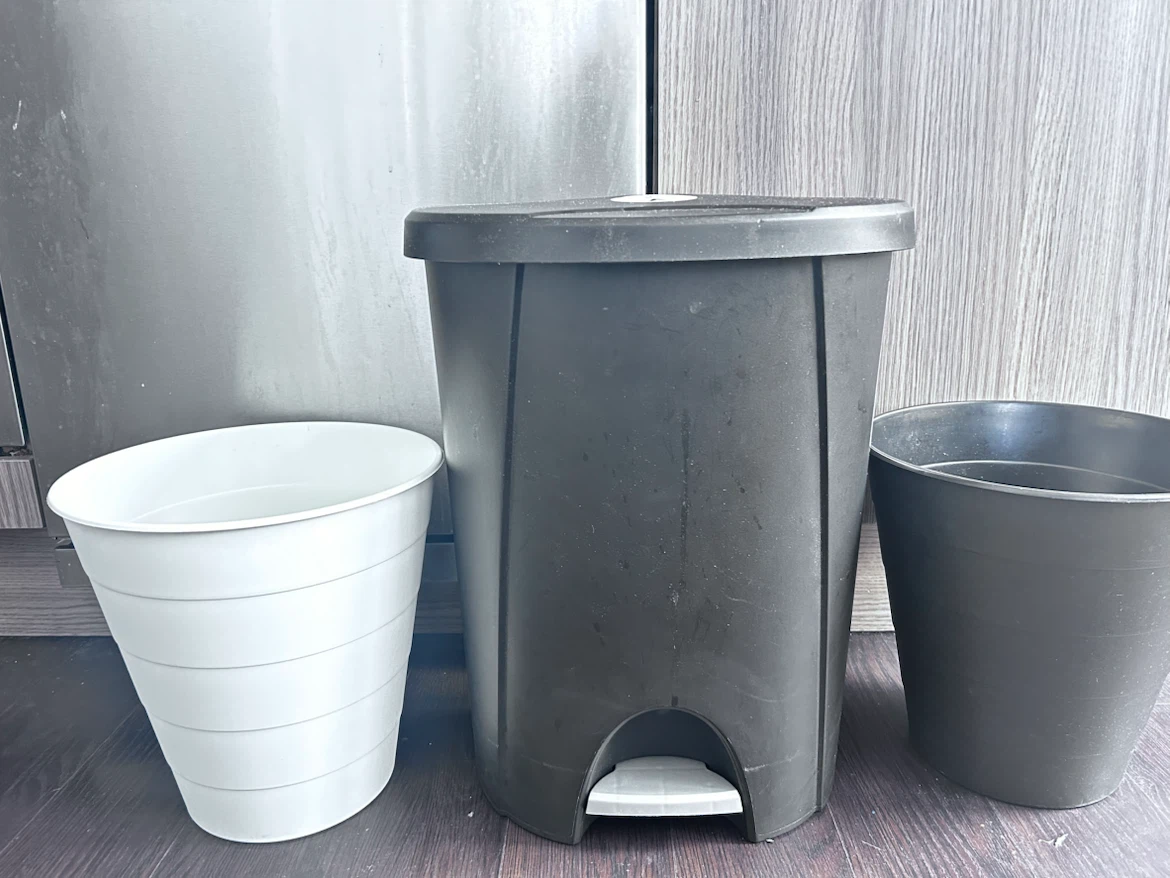 3 IKEA Trashcans - photo 2