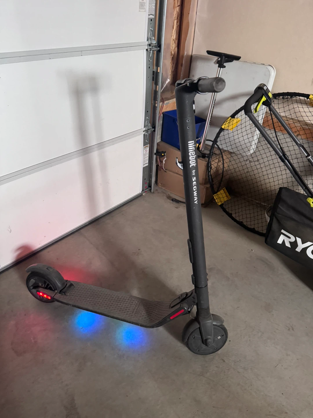 Ninebot segway e-scooter - photo 2