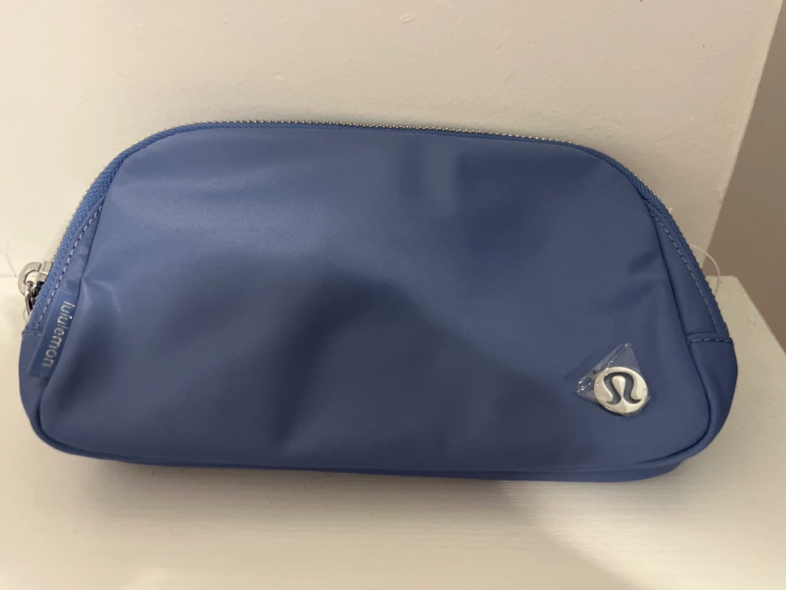 Lululemon Everywhere Belt Bag - Striped Wordmark