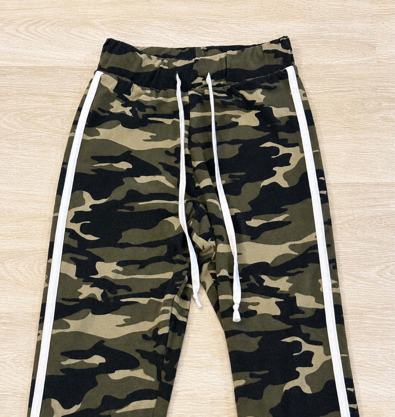 Camo Leggings, Black Joggers, & More- Pants Bundle