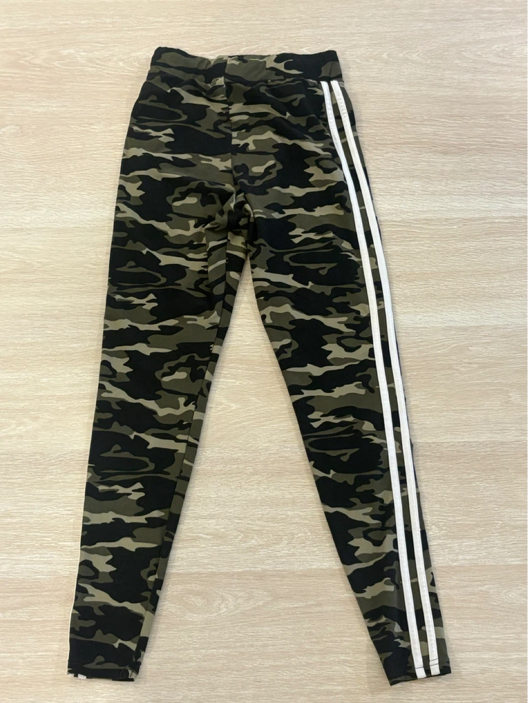Camo Leggings, Black Joggers, & More- Pants Bundle - photo 4