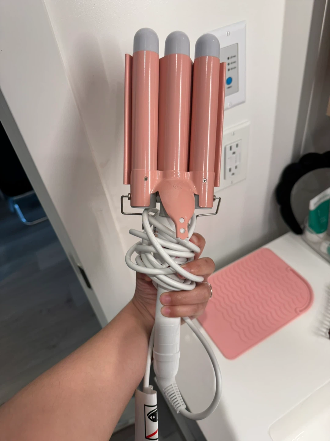 Pink Triple Barrel Hair Waver