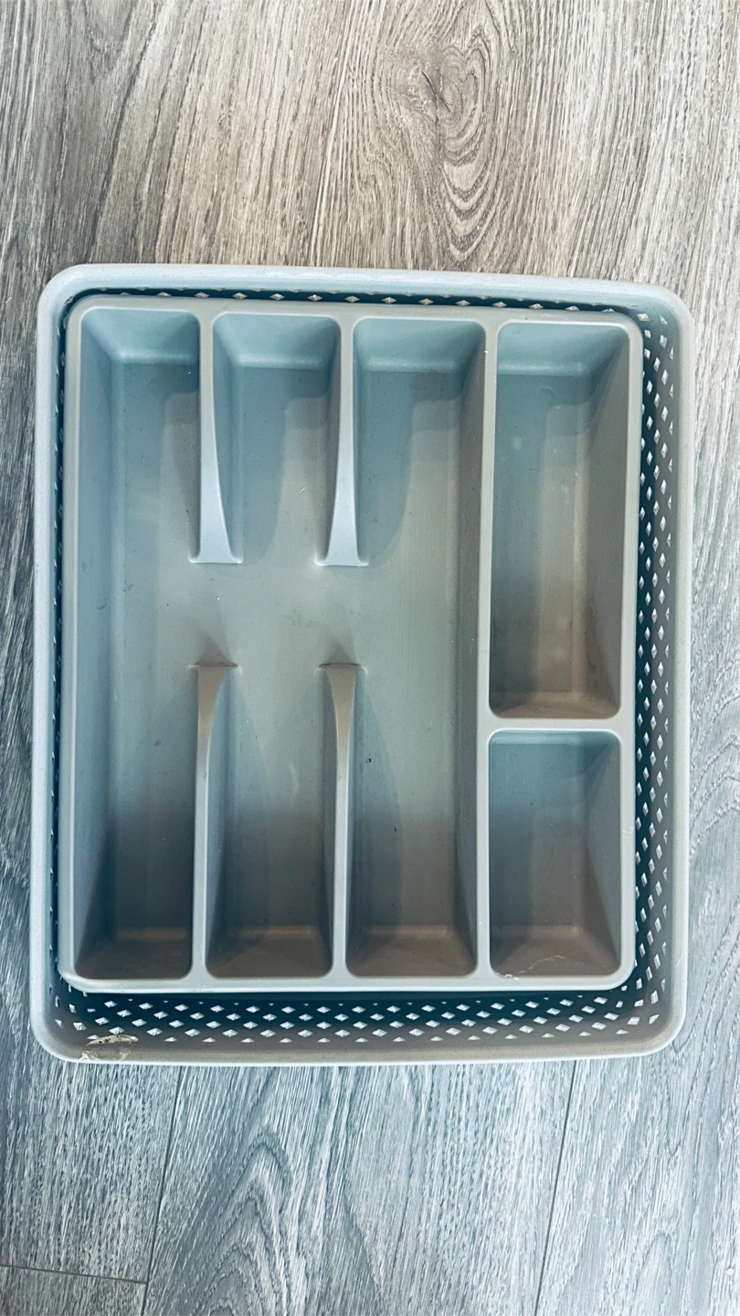 Grey Cutlery Organizer Tray