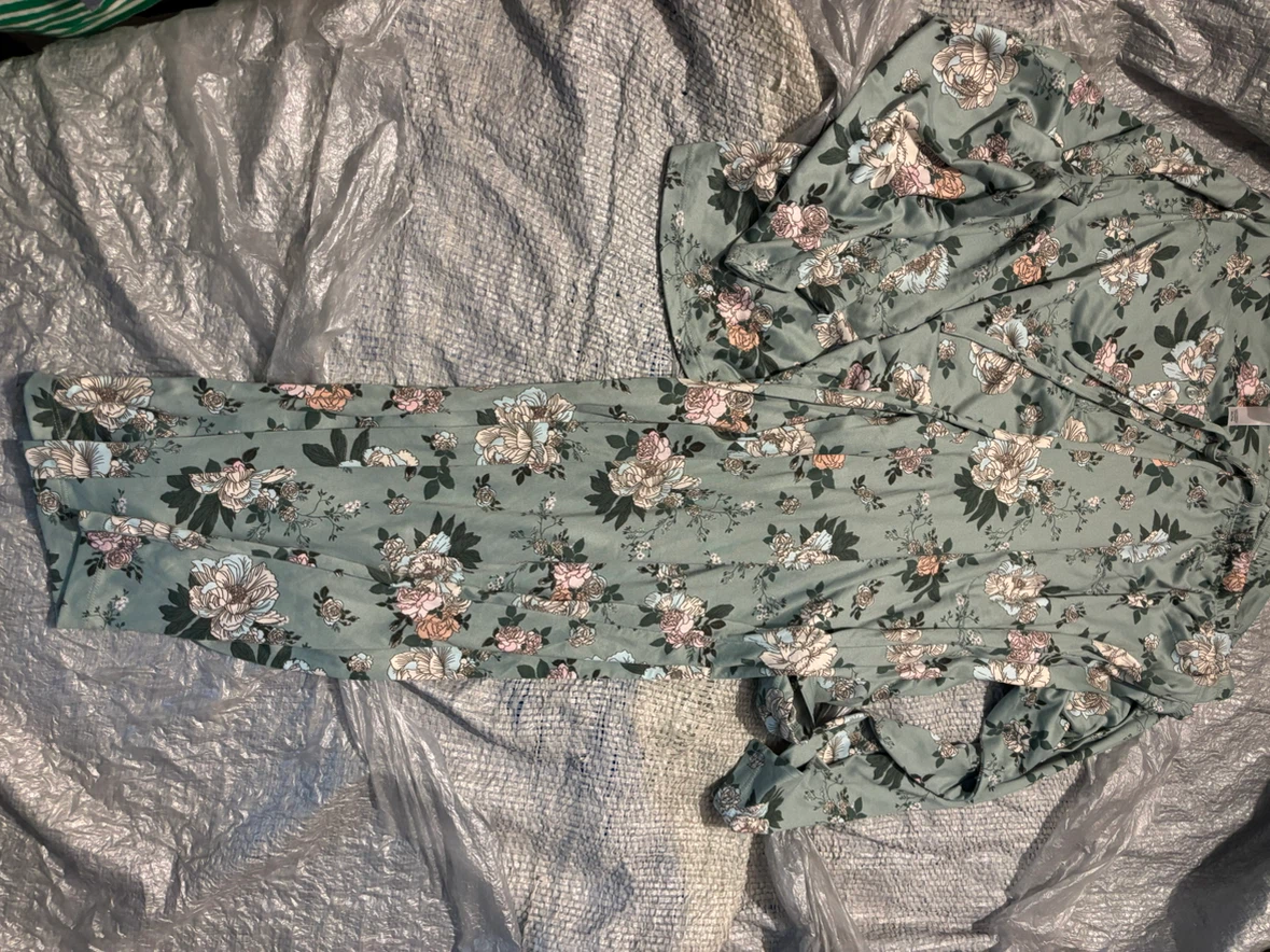 NWOT 2pc Flora Nikrooz Floral pyjamas set XL
