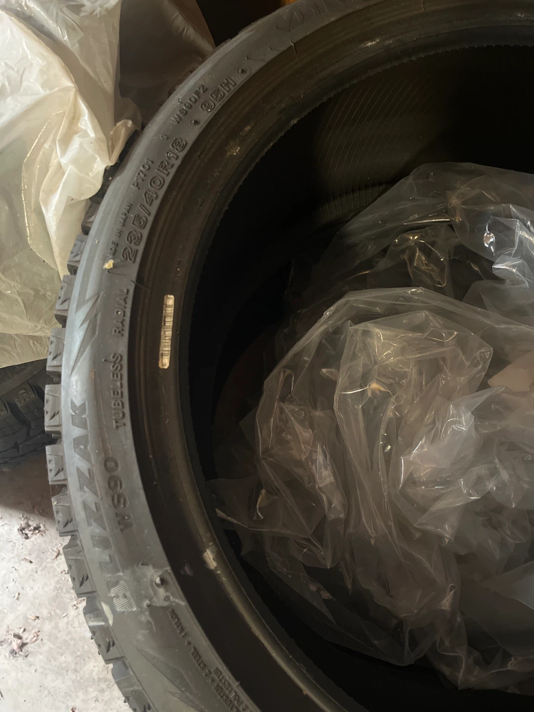 4 X Winter Tires - 235/40R18