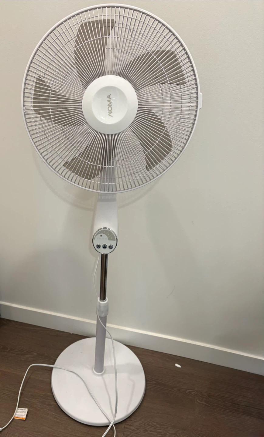 NOMA White  Fan with Remote