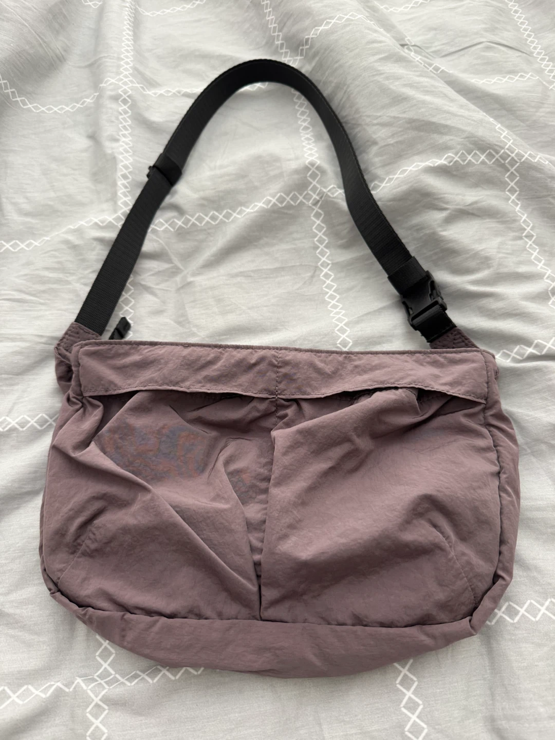 Uniqlo Purple Nylon Shoulder Bag